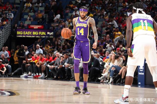 发布会上 发布会上