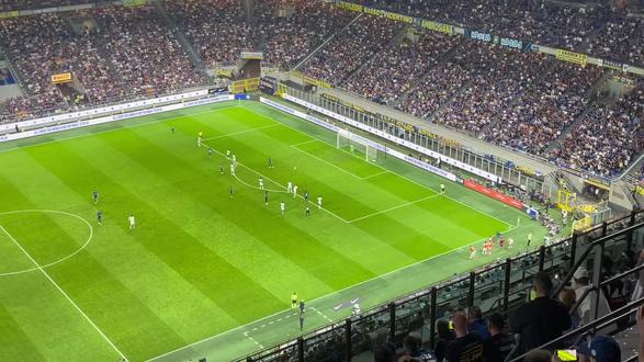 在中锋位置 在中锋位置