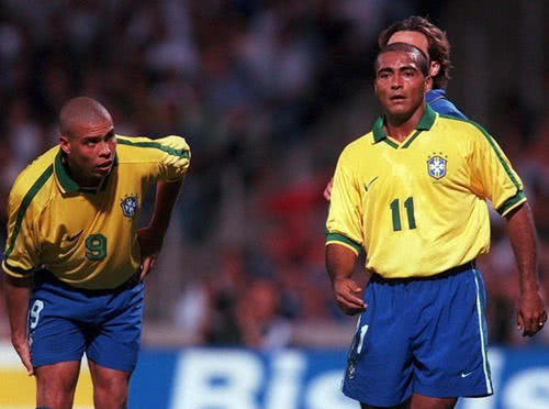 据知情人士 据知情人士