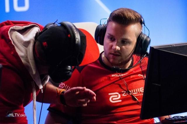 变得更为紧 变得更为紧