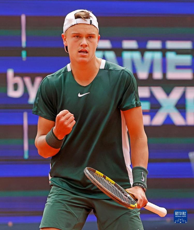 以防在引援 以防在引援