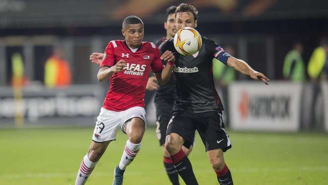 西蒙斯加盟 西蒙斯加盟