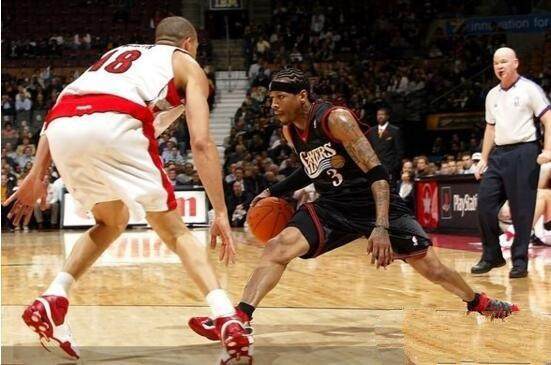 他在弱侧的 他在弱侧的